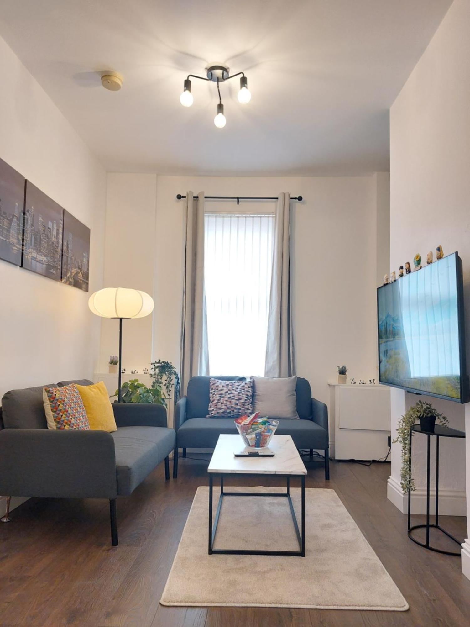 Appartement A New Near Centre Titanic And Bus Stop Cozy At Amber